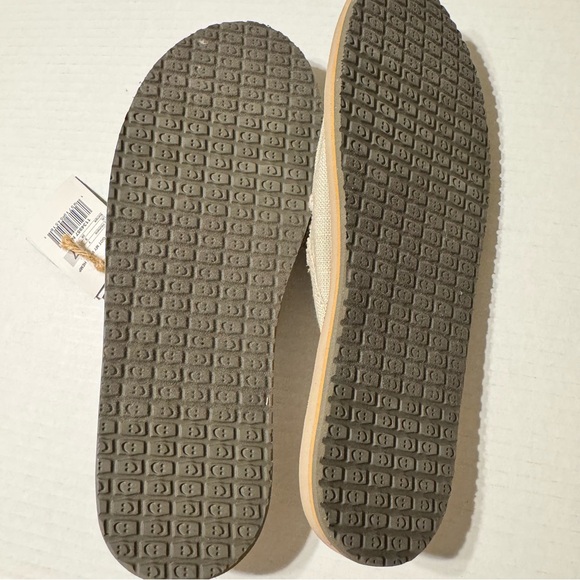 Sanuk Hemp Slip-On Sandals - Tan - Picture 5 of 8